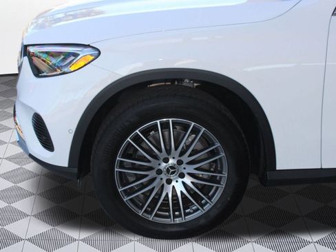 Used 2026 Mercedes-Benz GLC 300 4MATIC image 12