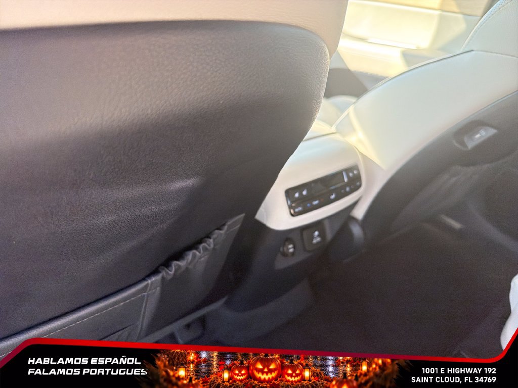 Used 2024 Hyundai Palisade Limited AWD/4WD image 27