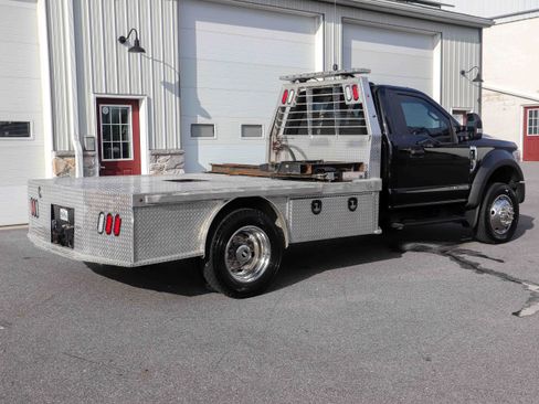 Used 2022 Ford F550 4x4 Regular Cab Super Duty w/ Power Equipment Group image 3