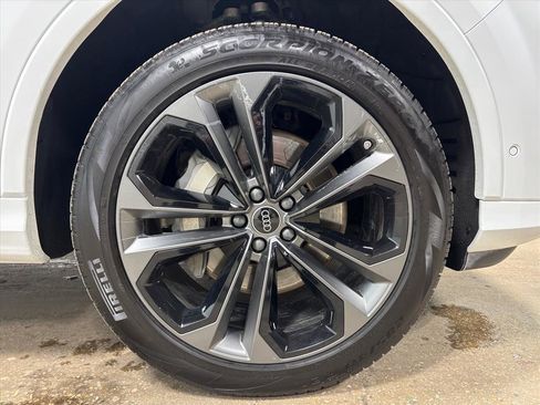 Used 2025 Audi Q7 3.0T Prestige image 11