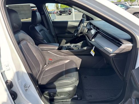 New 2026 Jeep Cherokee Limited image 13