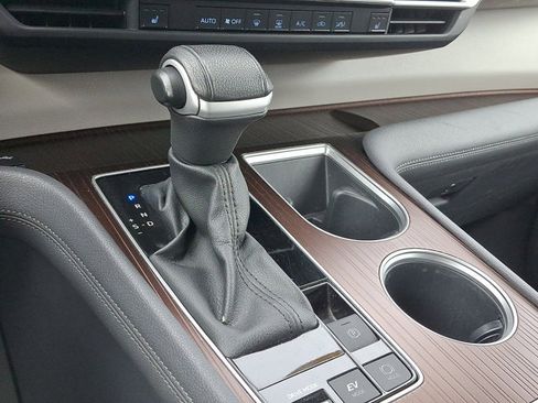 Used 2023 Toyota Sienna XLE image 13