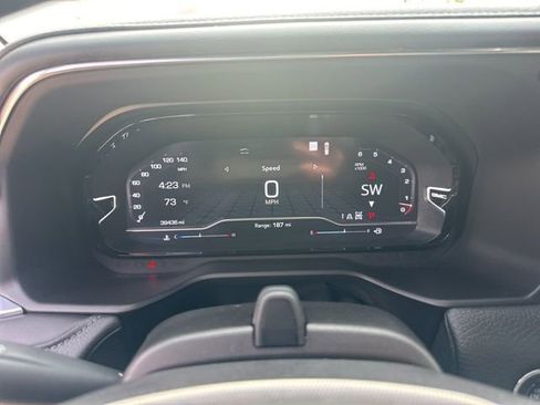 Used 2023 GMC Yukon Denali w/ Denali Reserve Package image 18