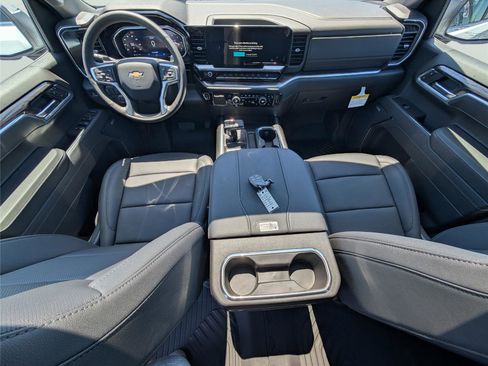New 2026 Chevrolet Silverado 1500 LTZ w/ LTZ Premium Package AWD/4WD image 17