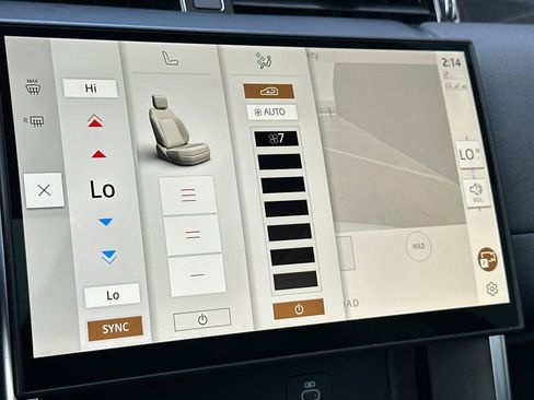 Used 2025 Land Rover Discovery Sport S image 23