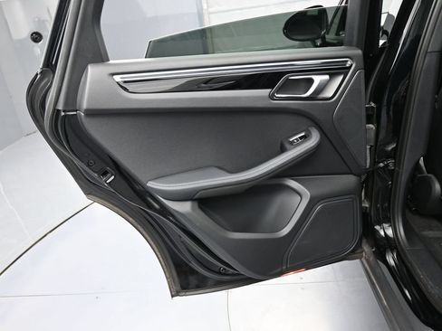 Certified 2023 Porsche Macan Turbo AWD/4WD image 22