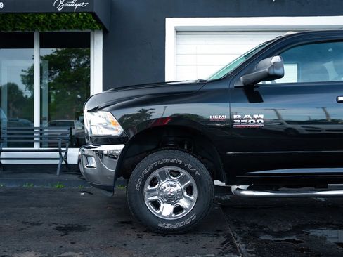 Used 2018 RAM 3500 SLT w/ Snow Chief Group AWD/4WD image 11