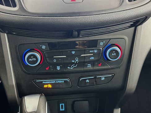 Used 2018 Ford Escape SEL image 23