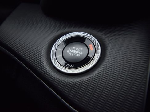 New 2025 Jeep Grand Cherokee L Laredo image 34