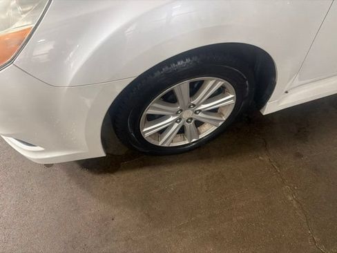 Used 2012 Subaru Legacy 2.5i Premium w/ All-Weather Pkg AWD/4WD image 14