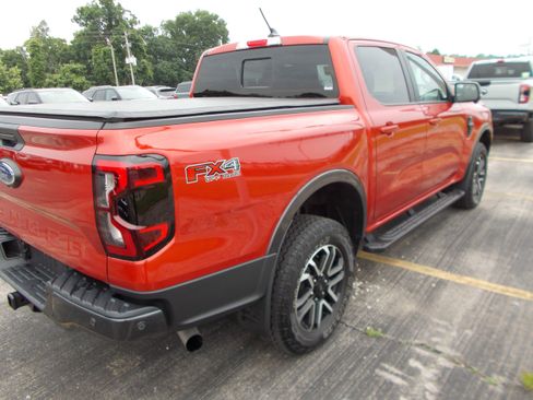 Used 2024 Ford Ranger Lariat w/ FX4 Off-Road Package image 3
