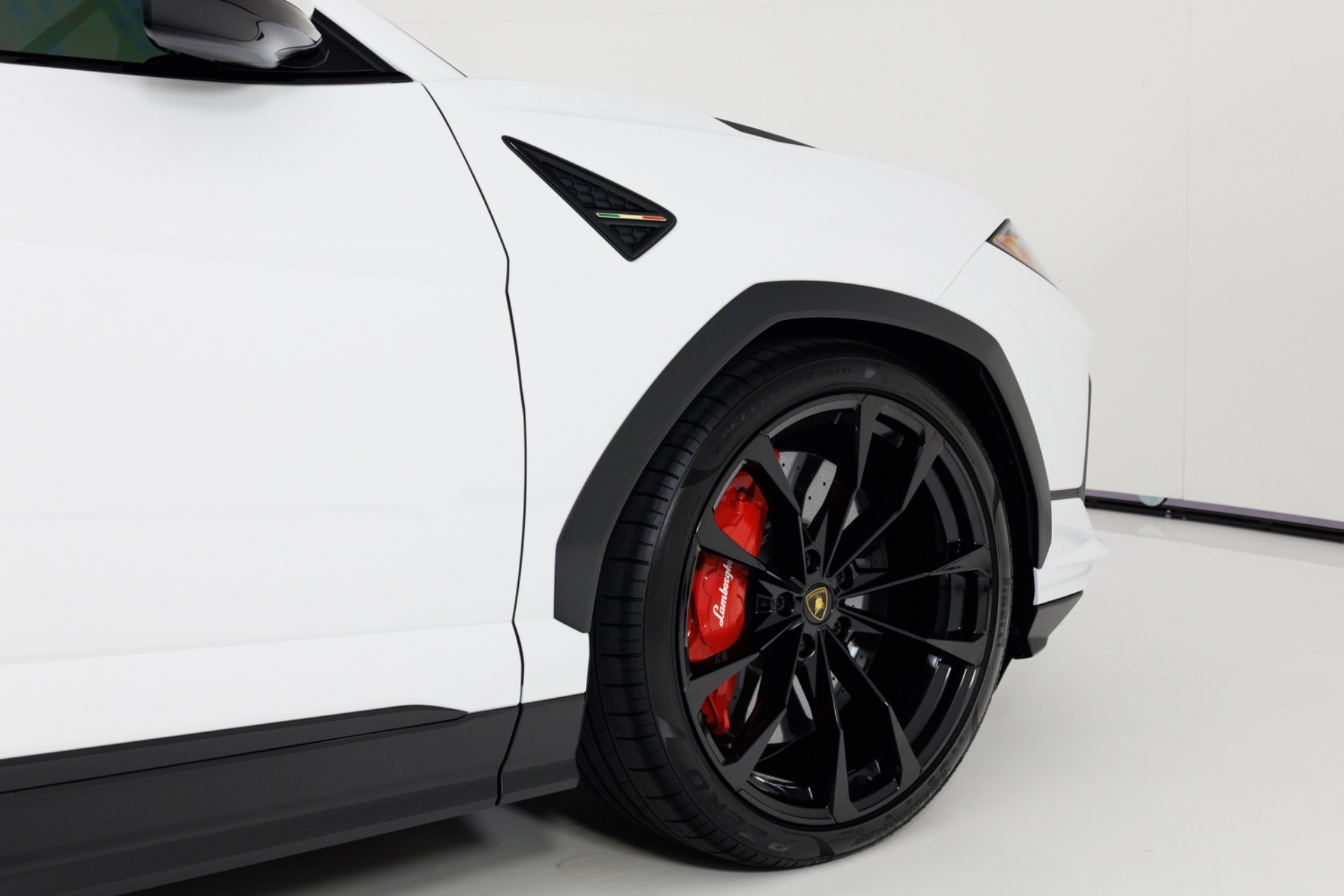 Used 2024 Lamborghini Urus S AWD/4WD image 75