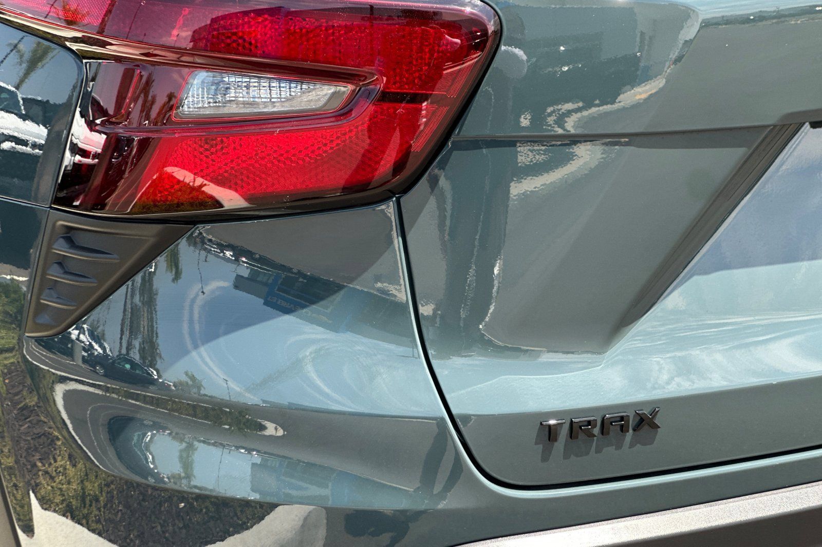 New 2026 Chevrolet Trax LS w/ LS Convenience Package FWD image 25