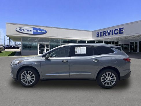 Used 2018 Buick Enclave Premium w/ Experience Buick Package FWD image 5