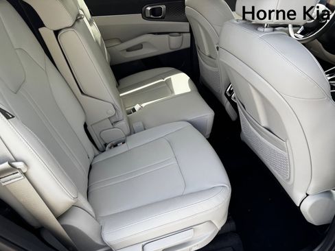 New 2025 Kia Sorento S w/ Panoramic Sunroof Package image 21