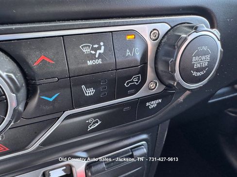 Used 2018 Jeep Wrangler Unlimited Sport S AWD/4WD image 23