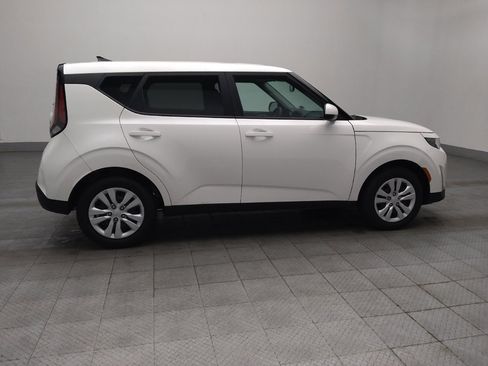 Used 2023 Kia Soul LX FWD image 10