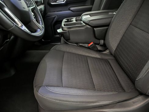 Used 2023 Chevrolet Silverado 1500 LT AWD/4WD image 12
