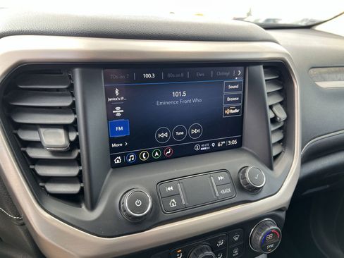 Used 2021 GMC Acadia Denali w/ Denali Ultimate Package image 13