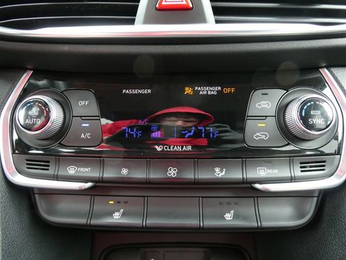 Used 2020 Hyundai Santa Fe SEL w/ Convenience Package FWD image 29