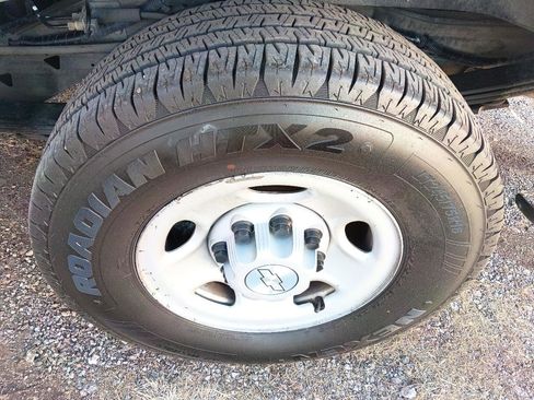 Used 2019 Chevrolet Express 2500 w/ Driver Convenience Package image 17