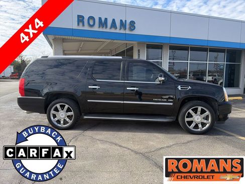 Used 2012 Cadillac Escalade ESV Luxury image 2
