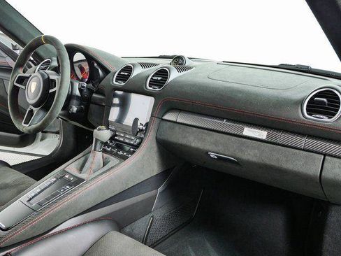 Used 2025 Porsche 718 Cayman GT4 RS RWD image 19
