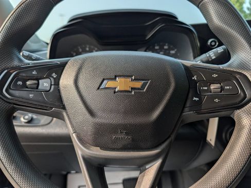 Used 2025 Chevrolet Trax LS FWD image 26