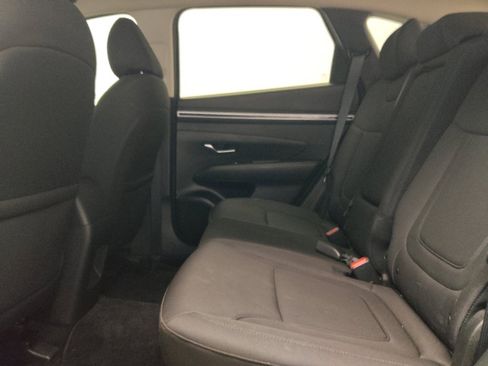 Used 2022 Hyundai Tucson SE image 18