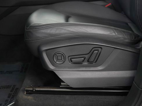 Used 2025 Audi Q7 3.0T Premium Plus image 25