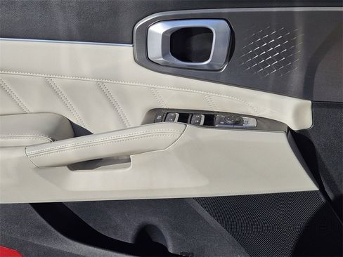Used 2022 Kia Sorento SX image 17