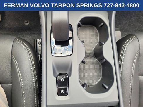 New 2026 Volvo XC40 B4 Core image 28