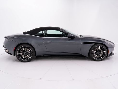 Used 2023 Aston Martin DB11 Volante RWD image 15