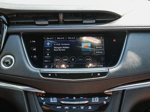 Used 2023 Cadillac XT5 Sportv w/ Technology Package AWD/4WD image 12