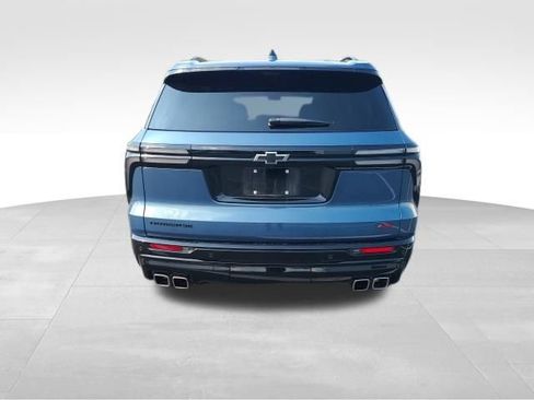 Used 2024 Chevrolet Traverse RS FWD image 4