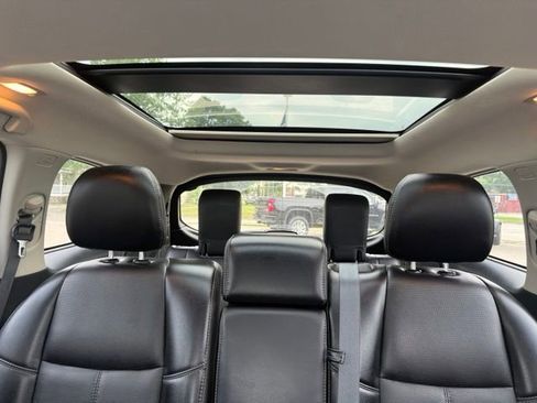 Used 2020 Nissan Pathfinder Platinum AWD/4WD image 6