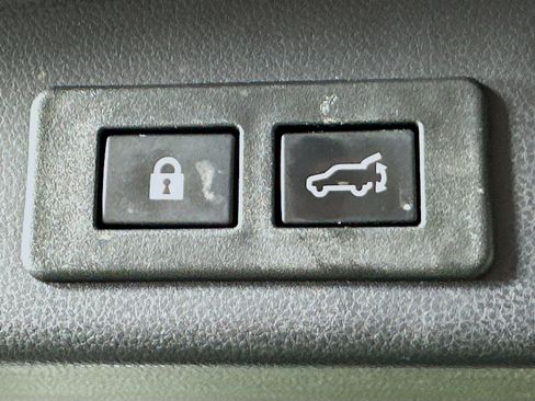 Used 2023 Subaru Ascent Premium w/ Convenience Package image 29