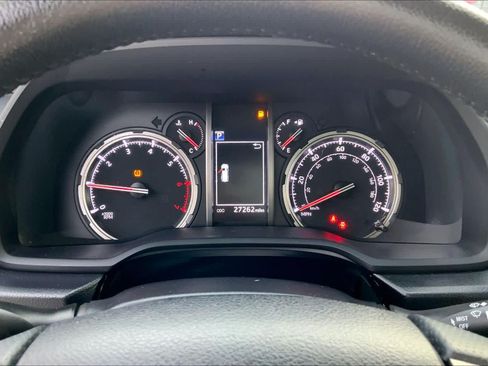 Used 2023 Toyota 4Runner TRD Off-Road Premium w/ Off Road Premium Plus Package AWD/4WD image 25