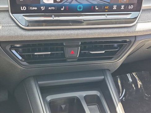 Used 2026 Volkswagen Tiguan S FWD image 15
