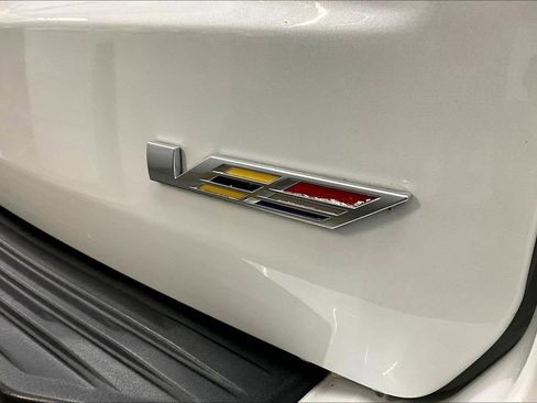 Certified 2023 Cadillac Escalade ESV V AWD/4WD image 24