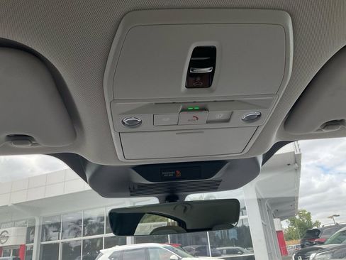 New 2026 Nissan Leaf Platinum+ w/ Cargo Package (Platinum+) image 24