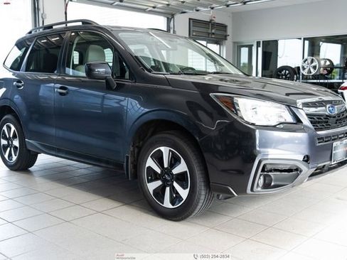 Used 2017 Subaru Forester 2.5i Premium AWD/4WD image 1