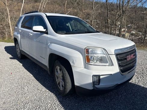 Used 2016 GMC Terrain SLE w/ Convenience Package image 3