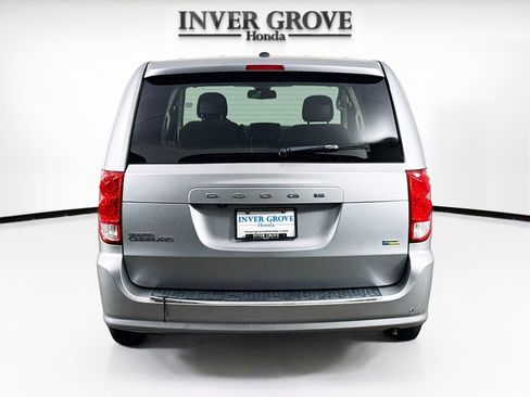Used 2018 Dodge Grand Caravan SE w/ UConnect Hands-Free Group FWD image 6