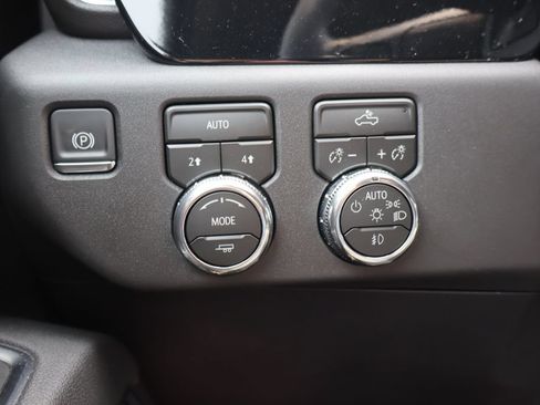 Used 2026 GMC Sierra 1500 Elevation AWD/4WD image 11