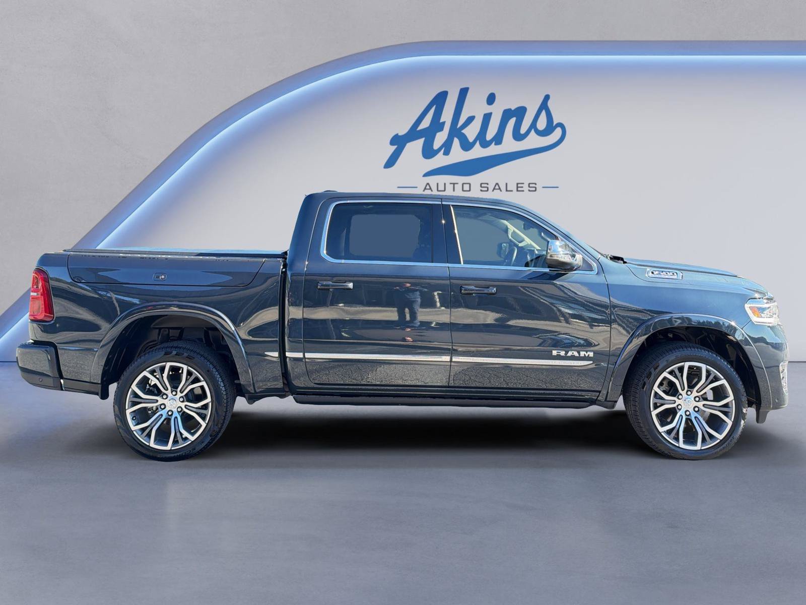 Used 2026 RAM 1500 Tungsten AWD/4WD image 6