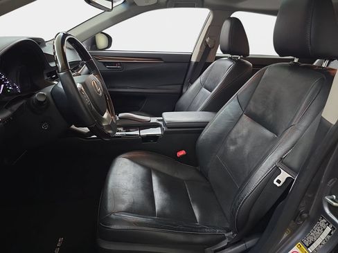 Used 2014 Lexus ES 350 w/ Luxury Package FWD image 17