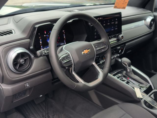 Used 2023 Chevrolet Colorado LT w/ LT Convenience Package II AWD/4WD image 12