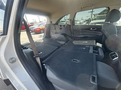 Used 2018 Kia Sorento LX w/ LX V6 Convenience Package image 34