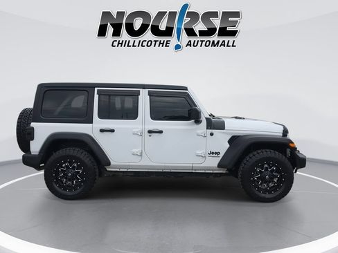 Used 2022 Jeep Wrangler Unlimited Sport AWD/4WD image 9